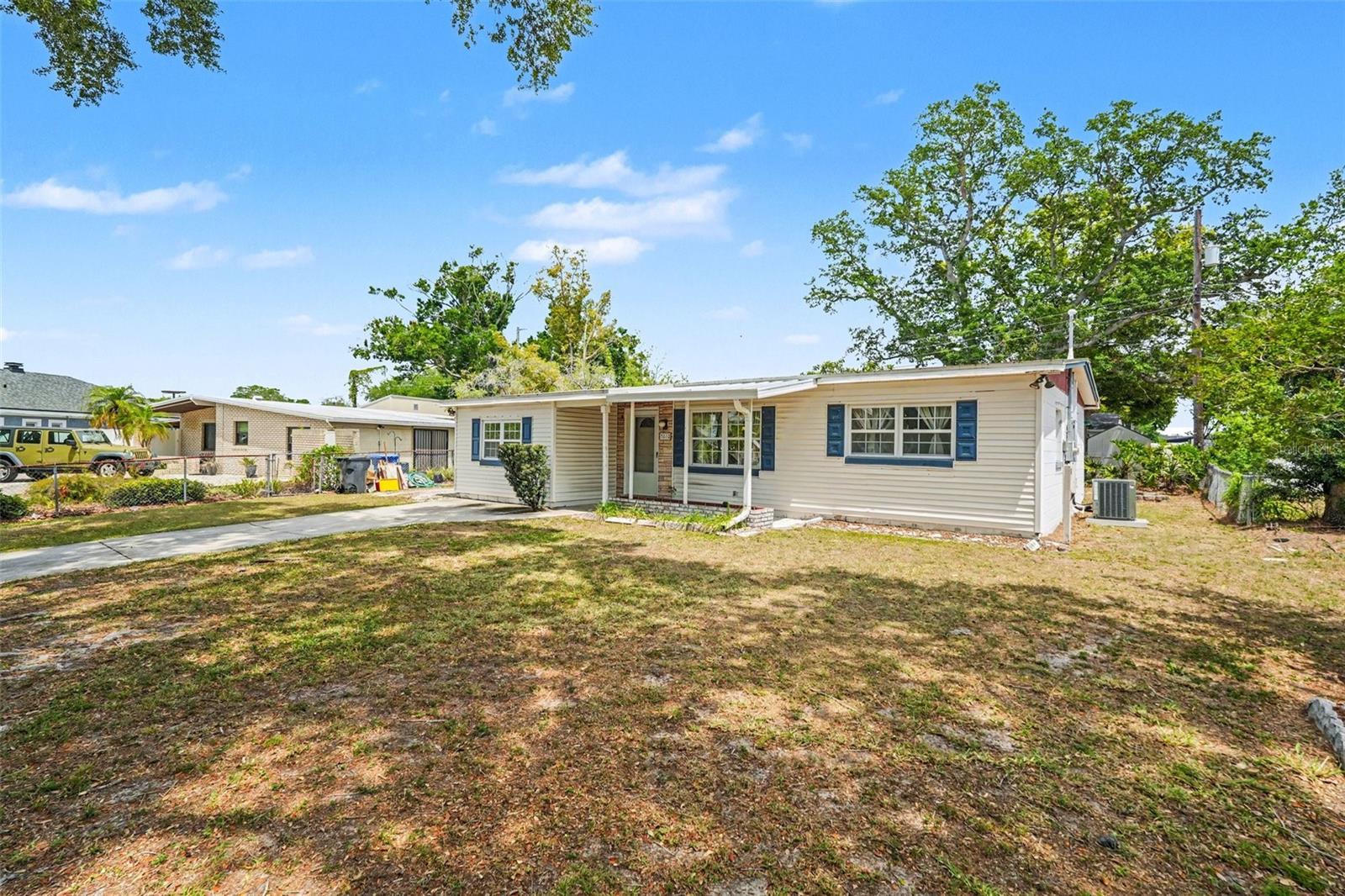 7815 N WOODLYNNE AVE, TAMPA, FL — photo 31