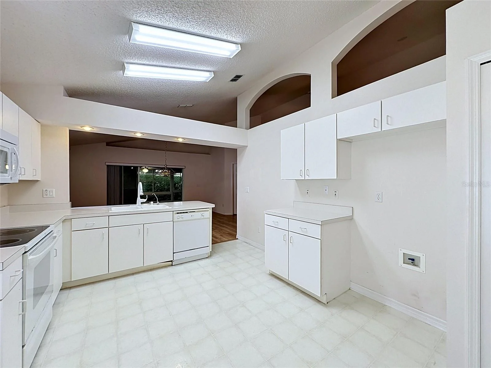 3675 EVERSHOLT ST, CLERMONT, FL — photo 12