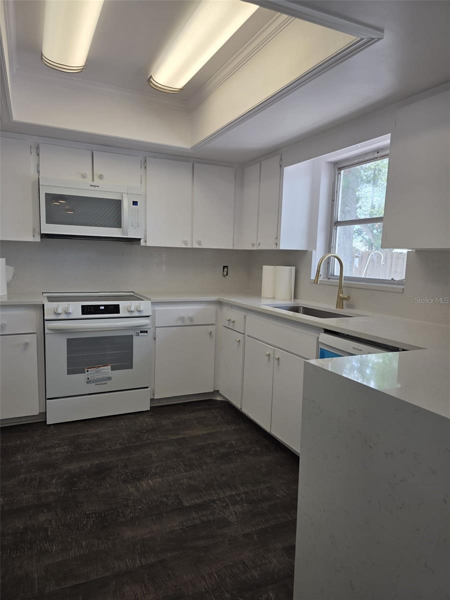 5210 DR MARTIN LUTHER KING JR ST N ST, ST PETERSBURG, FL — photo 58
