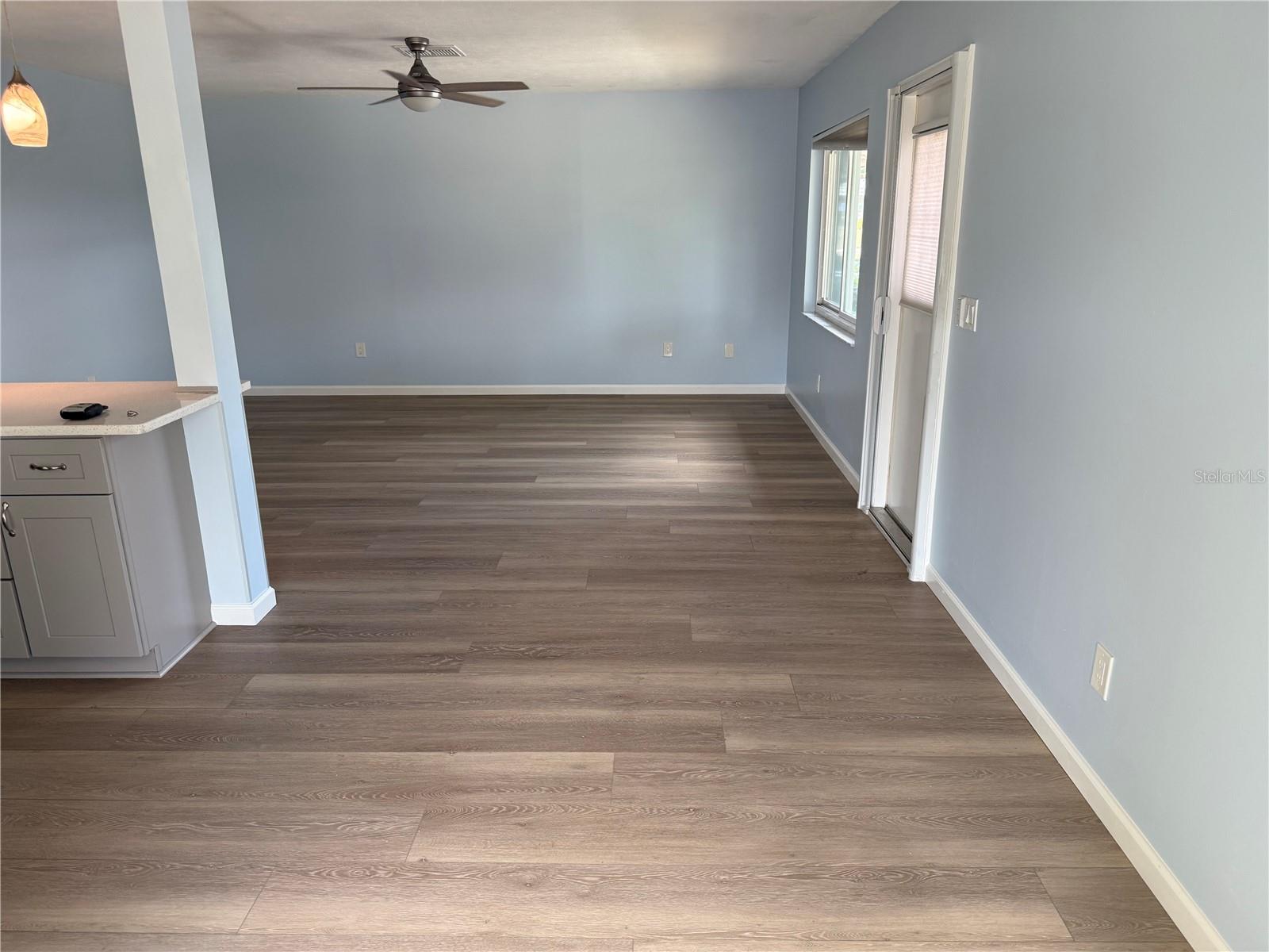 110-112 GLOUCESTER BLVD, SUN CITY CENTER, FL — photo 8