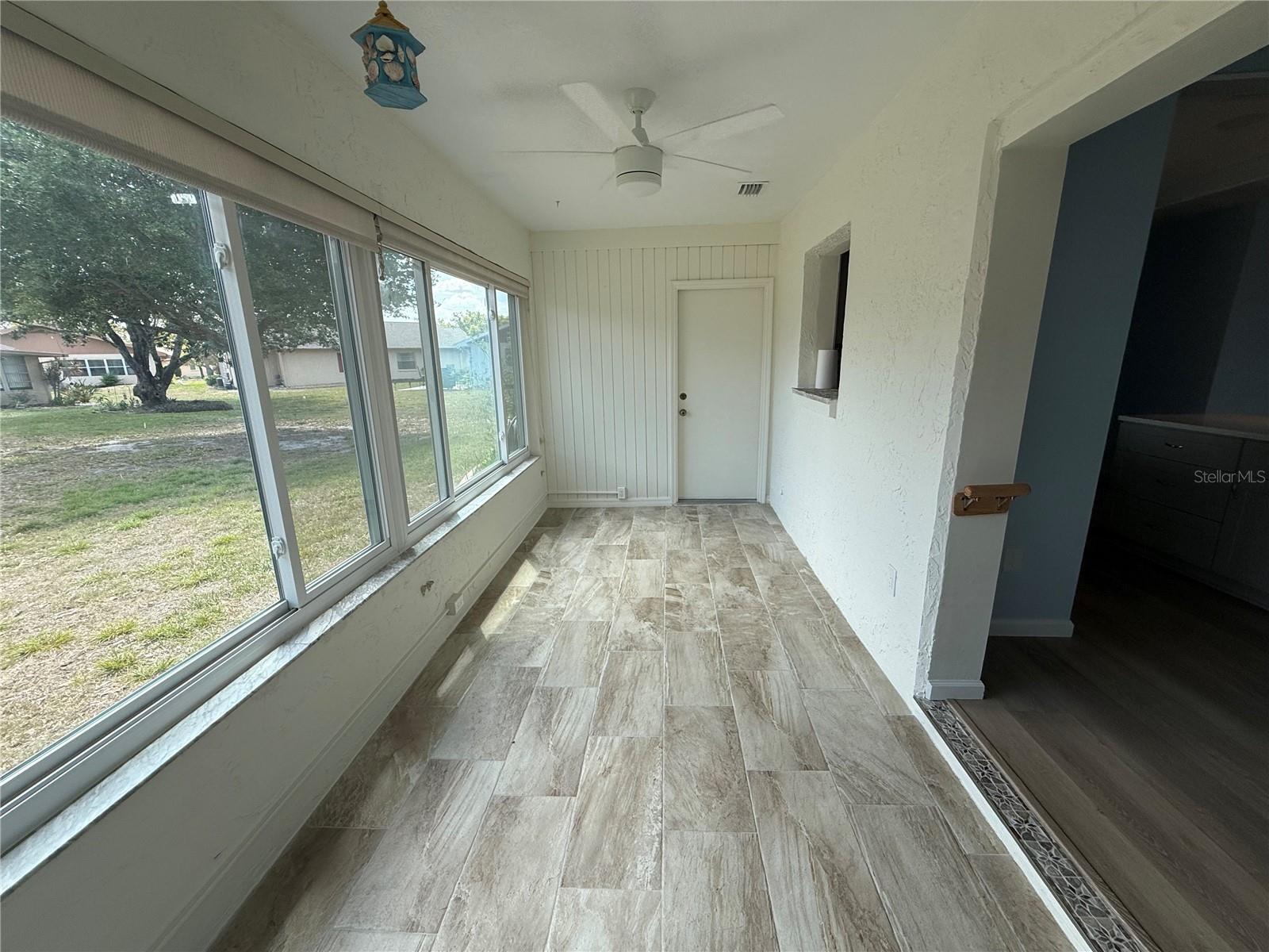 110-112 GLOUCESTER BLVD, SUN CITY CENTER, FL — photo 13