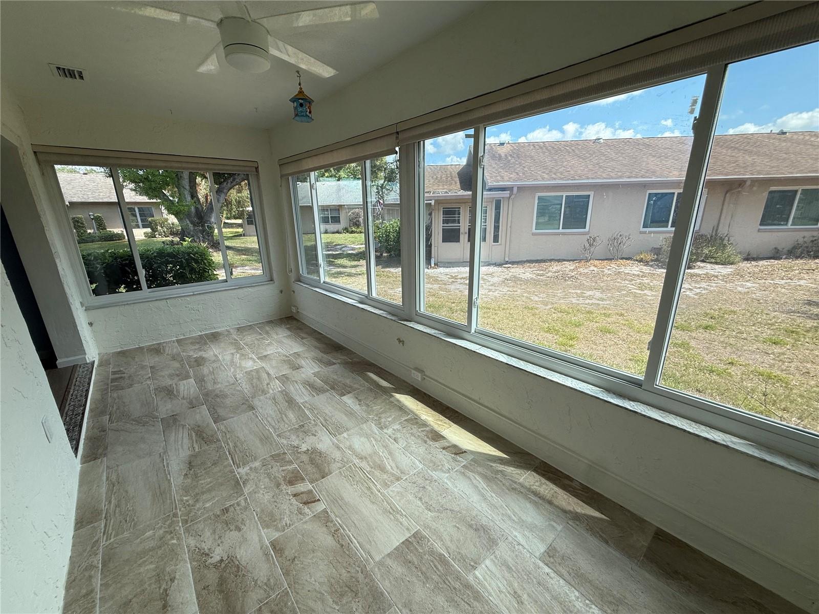 110-112 GLOUCESTER BLVD, SUN CITY CENTER, FL — photo 14