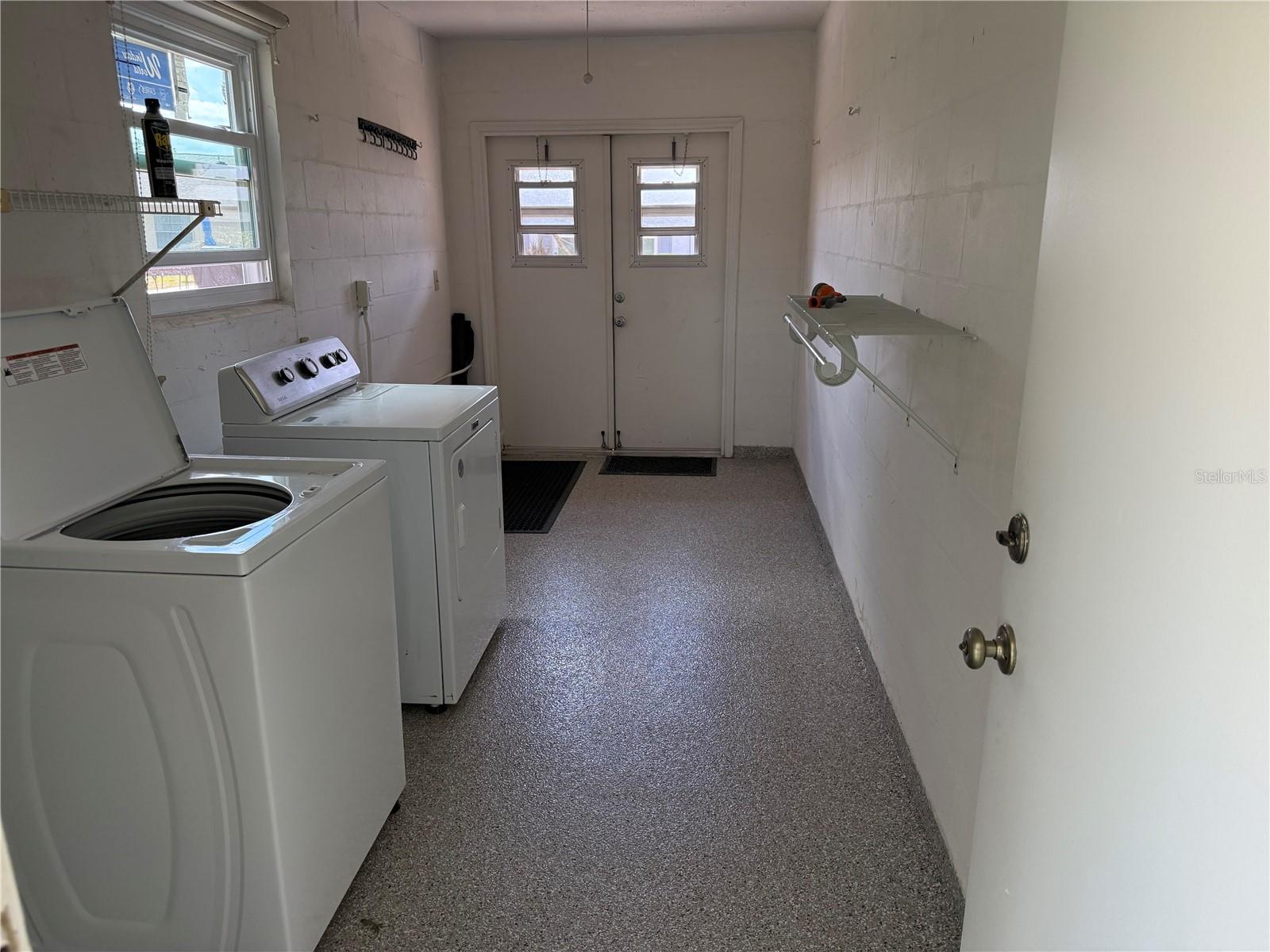 110-112 GLOUCESTER BLVD, SUN CITY CENTER, FL — photo 15
