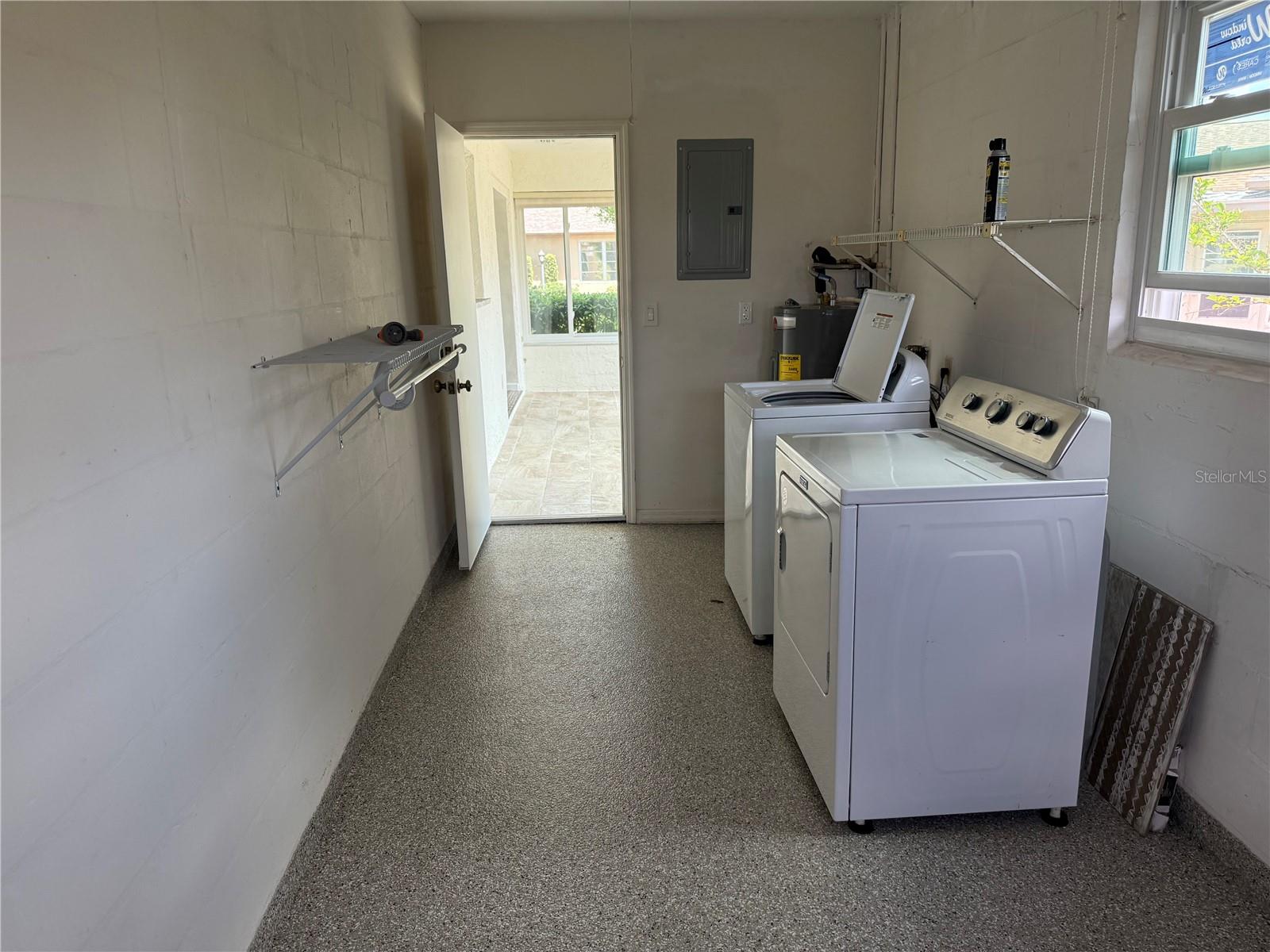 110-112 GLOUCESTER BLVD, SUN CITY CENTER, FL — photo 16