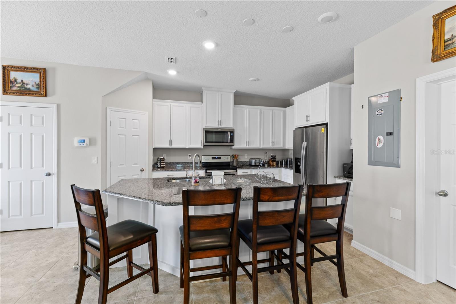 8012 BLUEJACK OAK DR, WINTER GARDEN, FL — photo 40