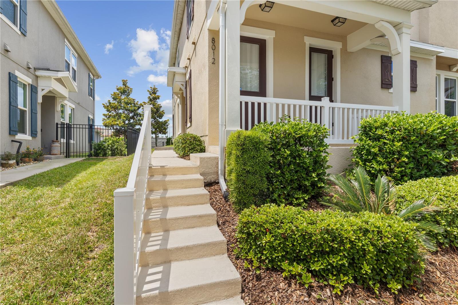 8012 BLUEJACK OAK DR, WINTER GARDEN, FL — photo 2
