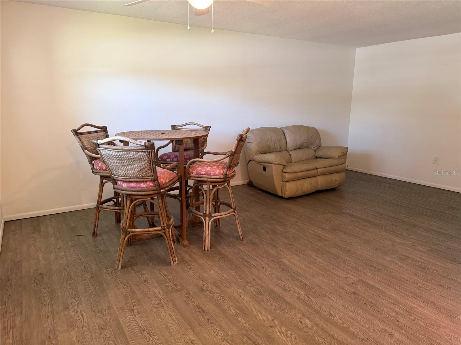 245 CENTER RD #103, VENICE, FL — photo 3