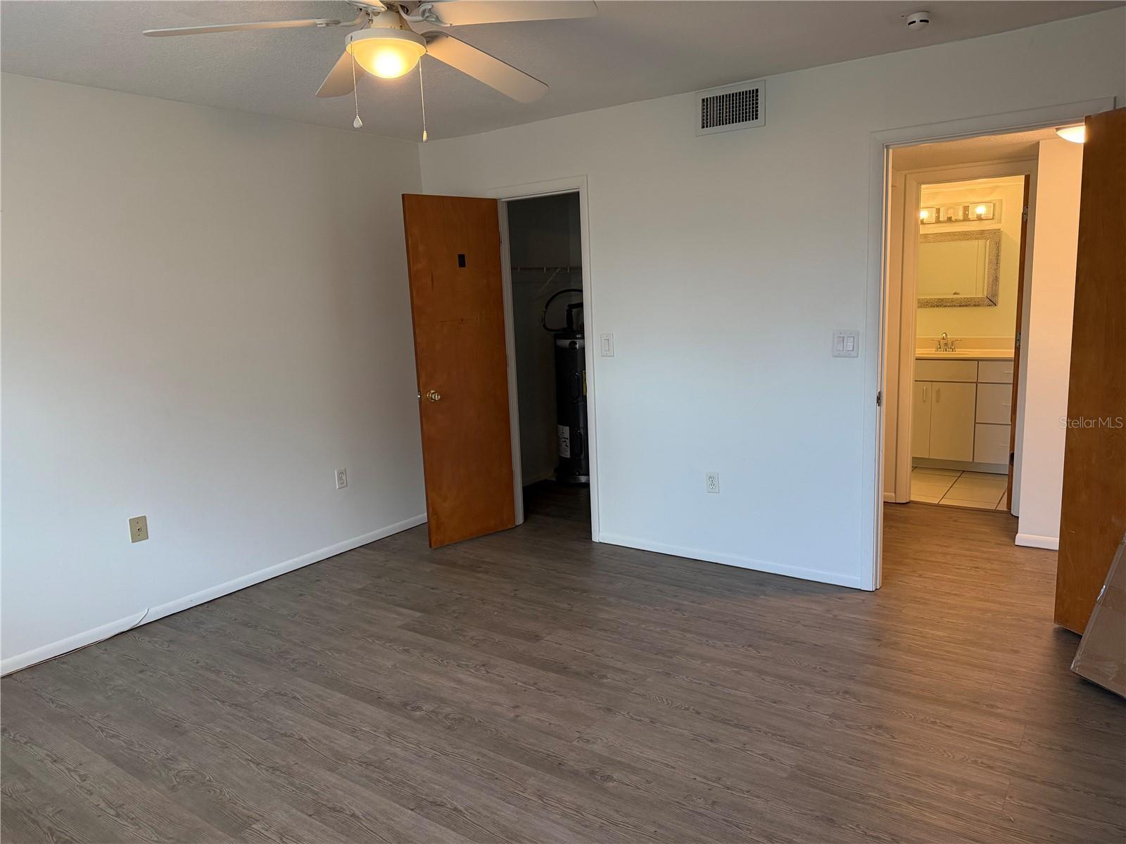 245 CENTER RD #103, VENICE, FL — photo 9