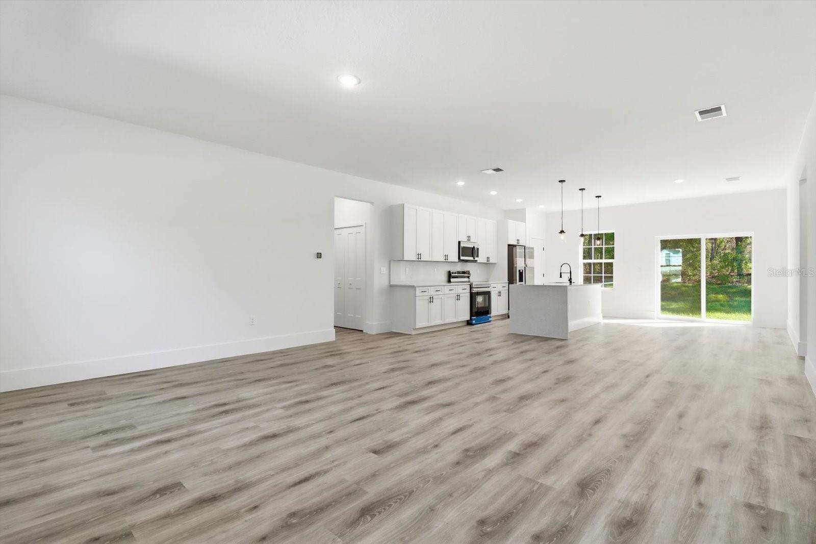 9319 N CORTLANDT DR, CITRUS SPRINGS, FL — photo 9