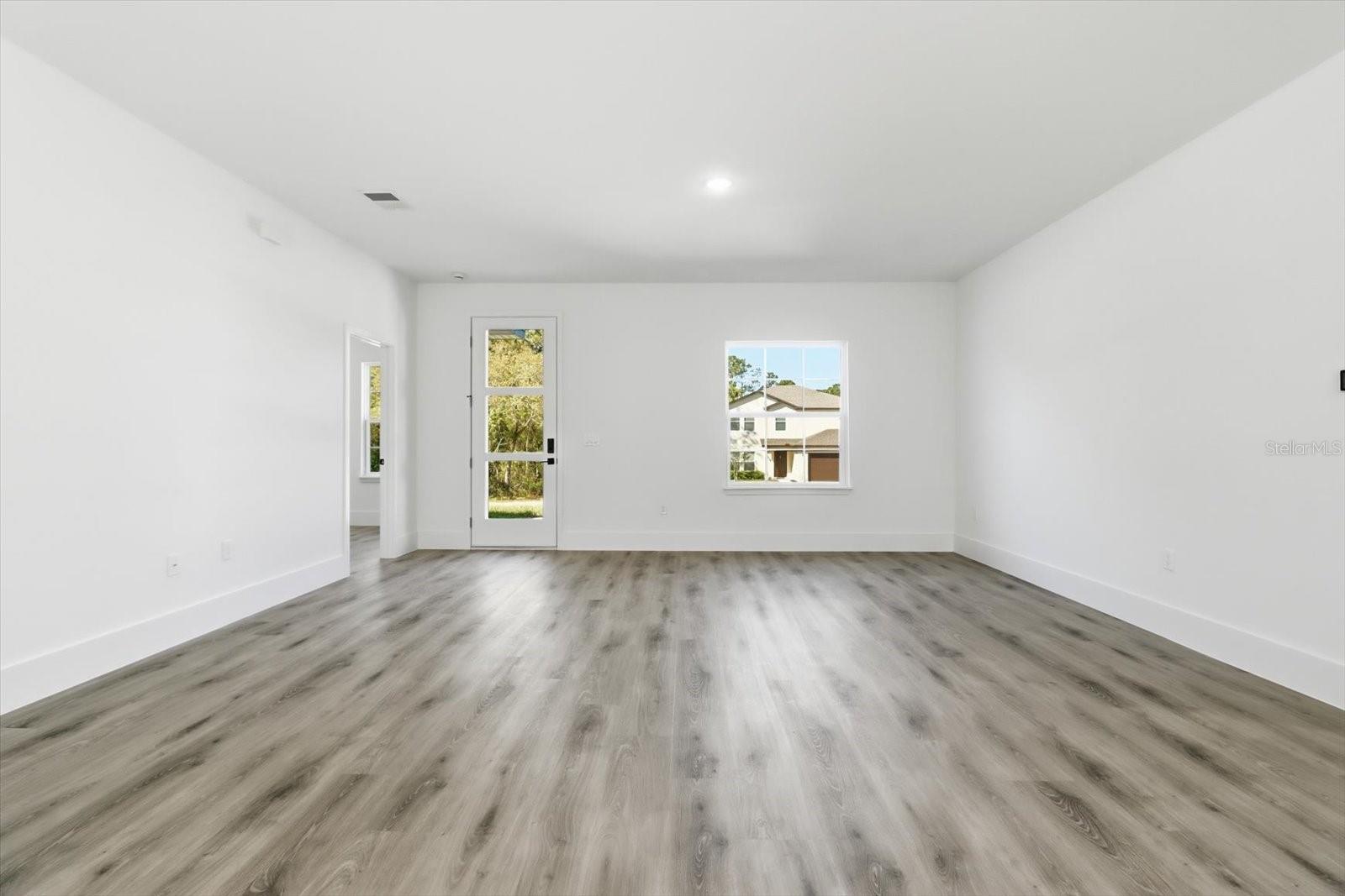 9319 N CORTLANDT DR, CITRUS SPRINGS, FL — photo 11
