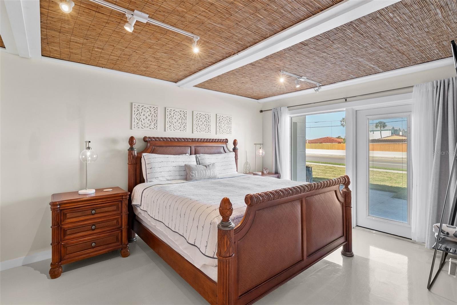 439 CAUSEWAY BLVD, DUNEDIN, FL — photo 9