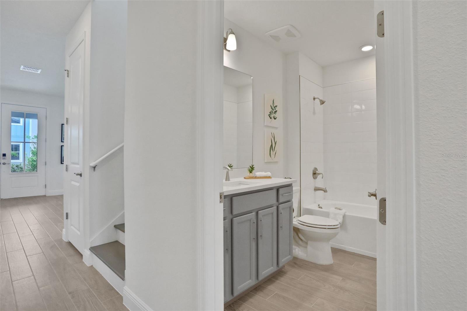 9135 WALCOTT LN, LAKEWOOD RANCH, FL — photo 11