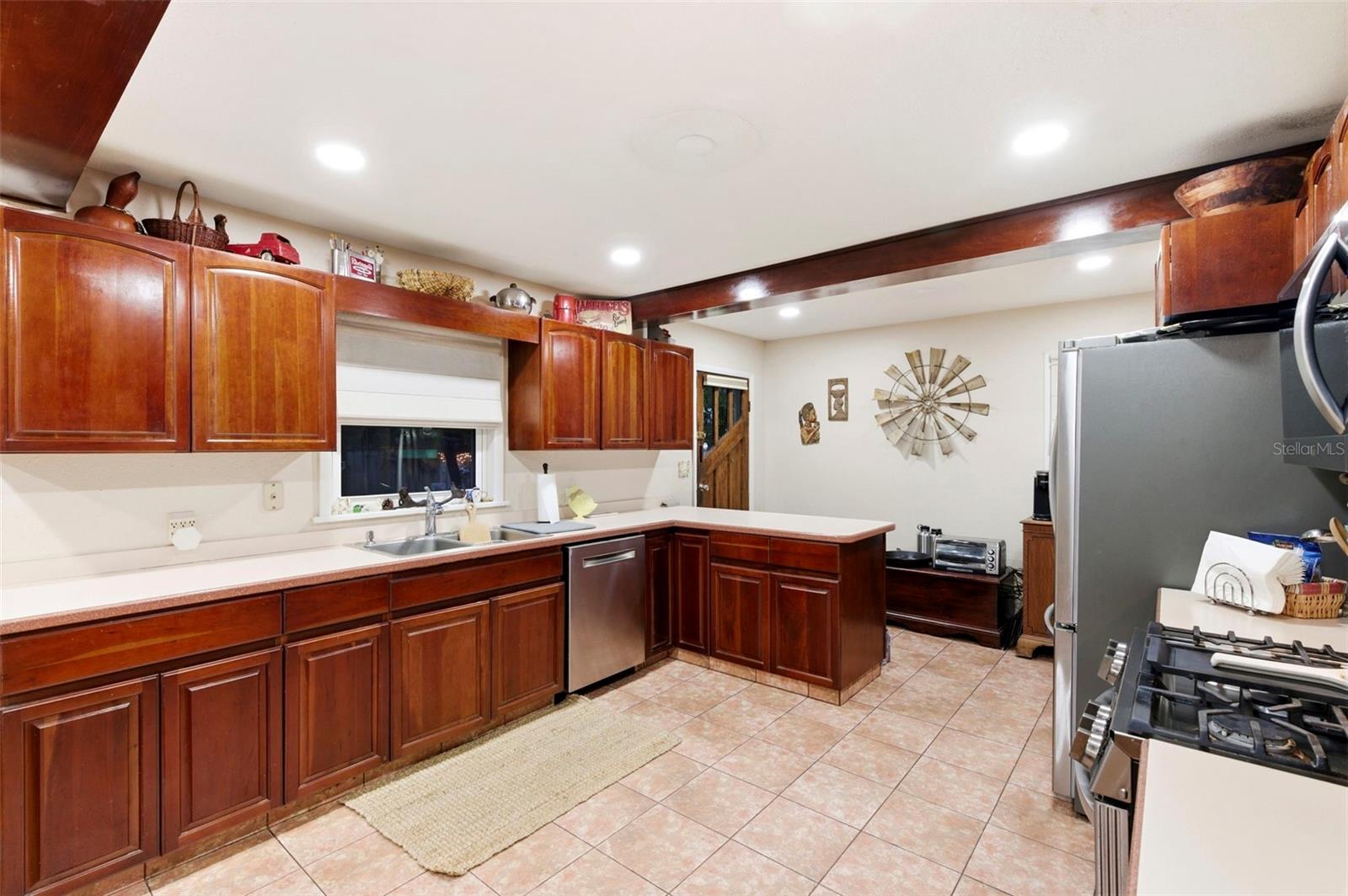 501 BROADWAY, DUNEDIN, FL — photo 12