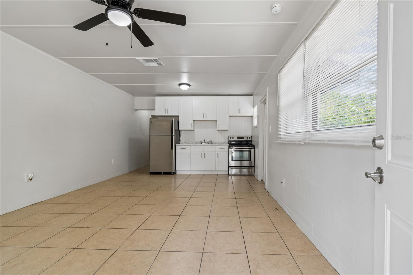 9801 N 11TH ST, TAMPA, FL — photo 3