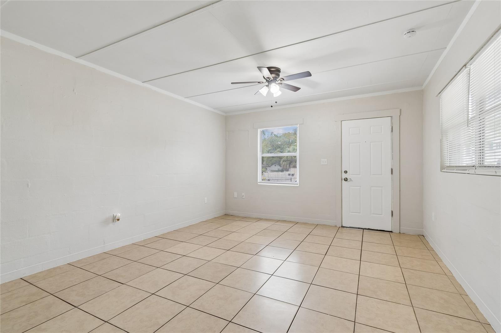 9801 N 11TH ST, TAMPA, FL — photo 31