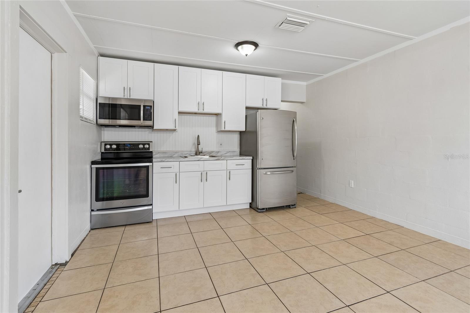 9801 N 11TH ST, TAMPA, FL — photo 32