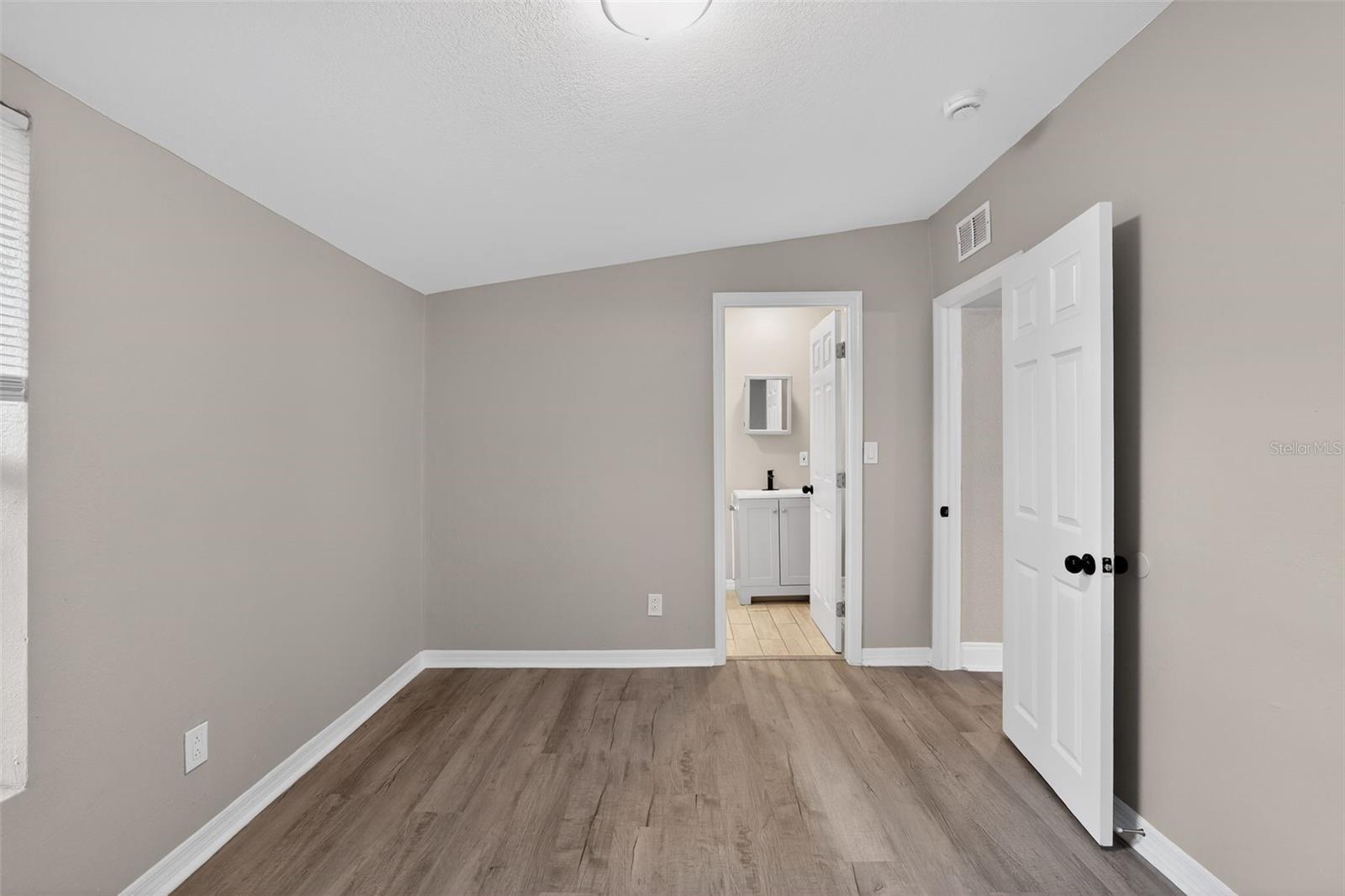 1081 55TH TER S, ST PETERSBURG, FL — photo 33