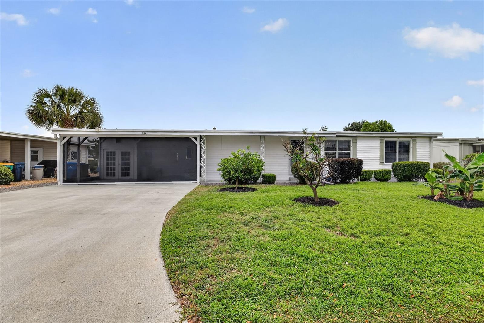 720 BENGAL AVE, TAVARES, FL