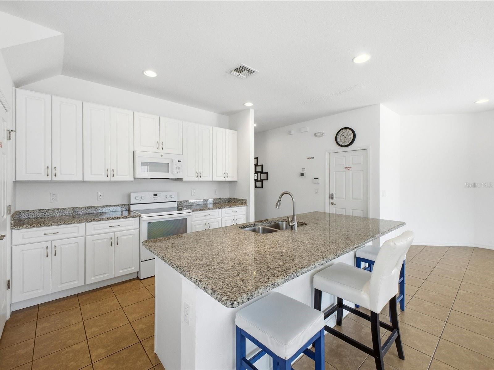 2621 ROSEMONT CIR, DAVENPORT, FL — photo 12