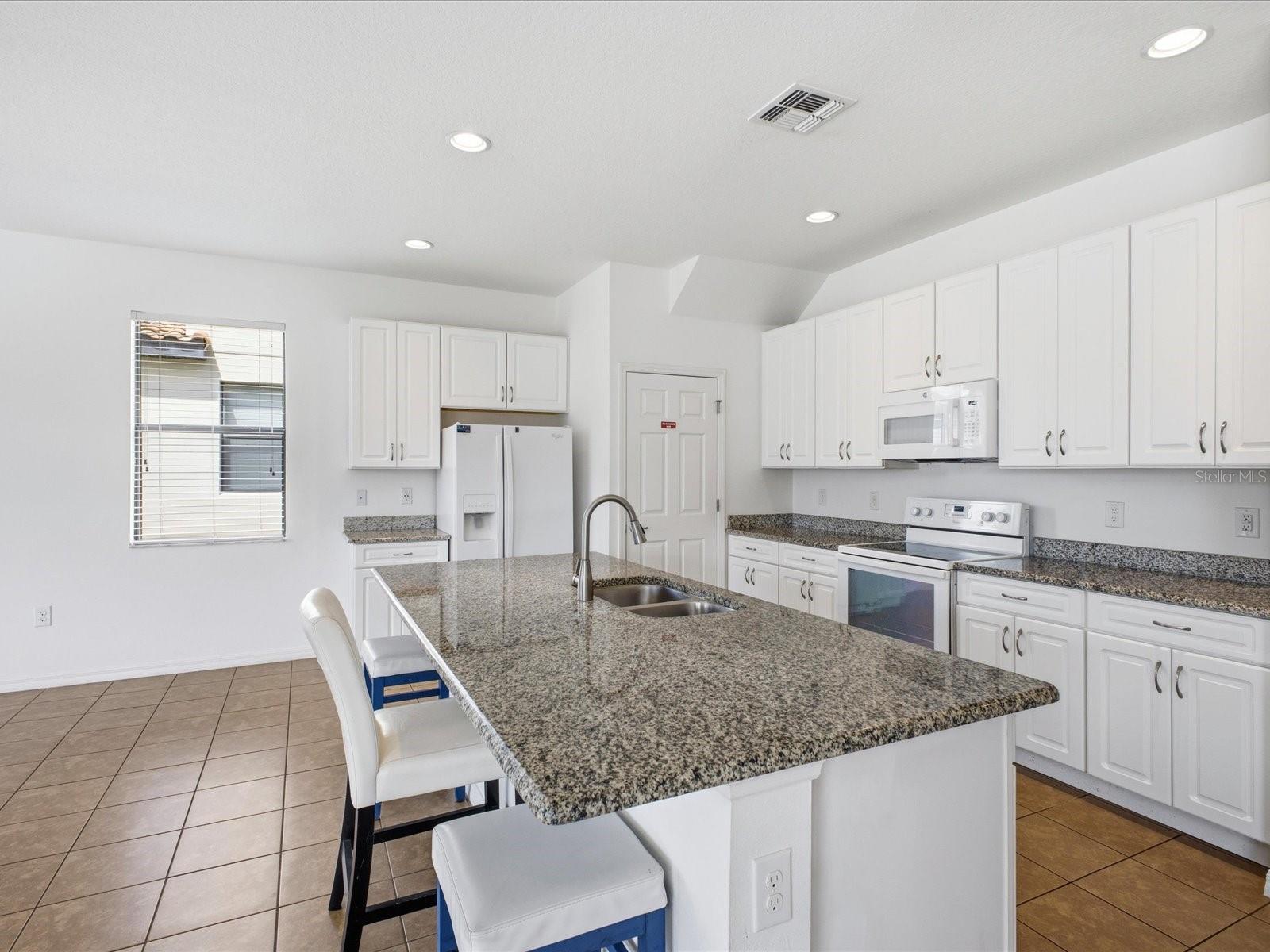 2621 ROSEMONT CIR, DAVENPORT, FL — photo 13
