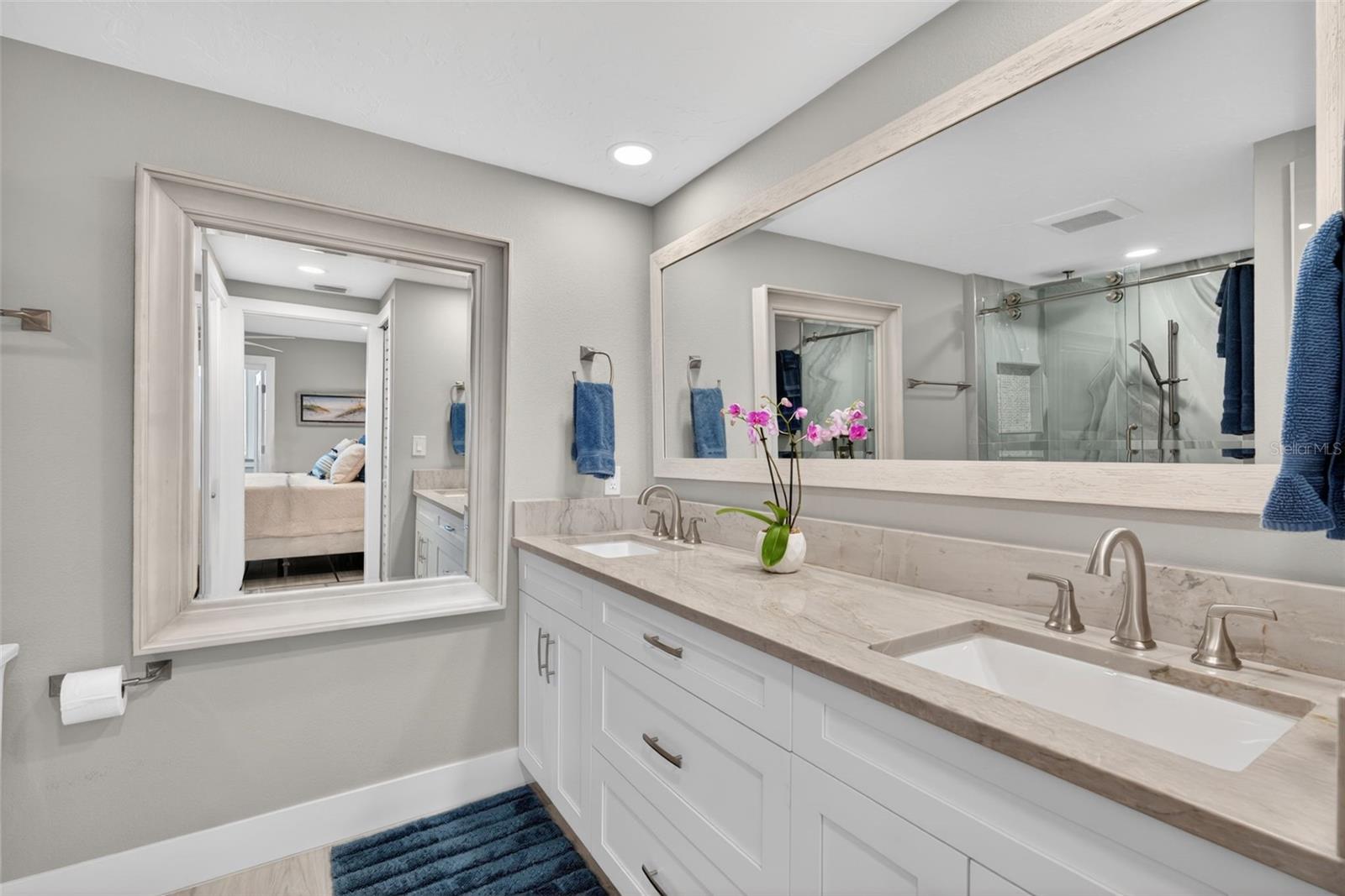 1080 W PEPPERTREE LN #305A, SARASOTA, FL — photo 31