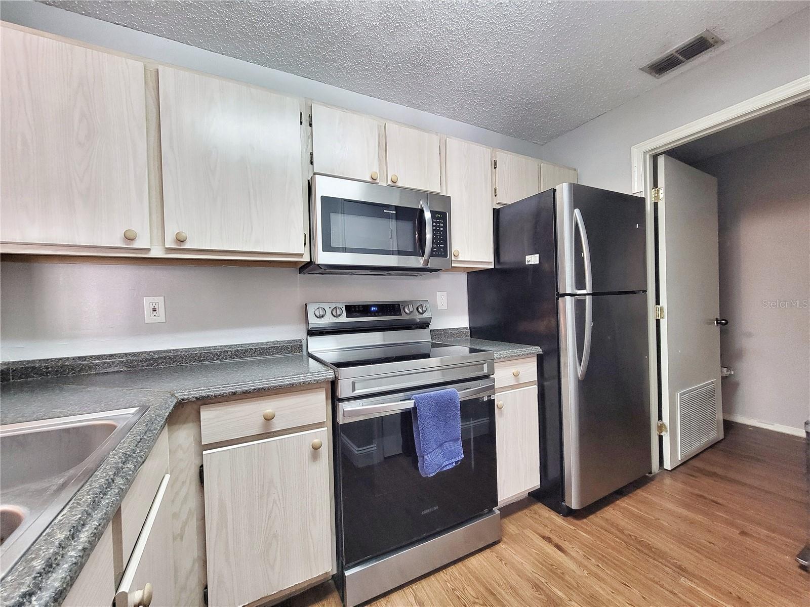 3705 SW 27TH ST #527, GAINESVILLE, FL — photo 14