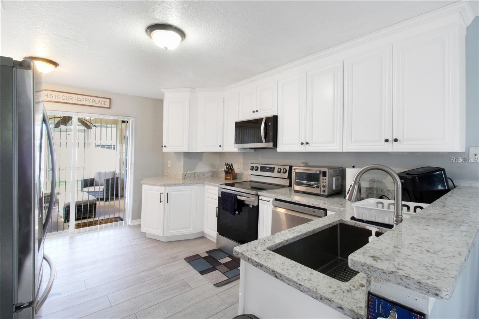15427 WINTER BREEZE LN, WIMAUMA, FL — photo 8