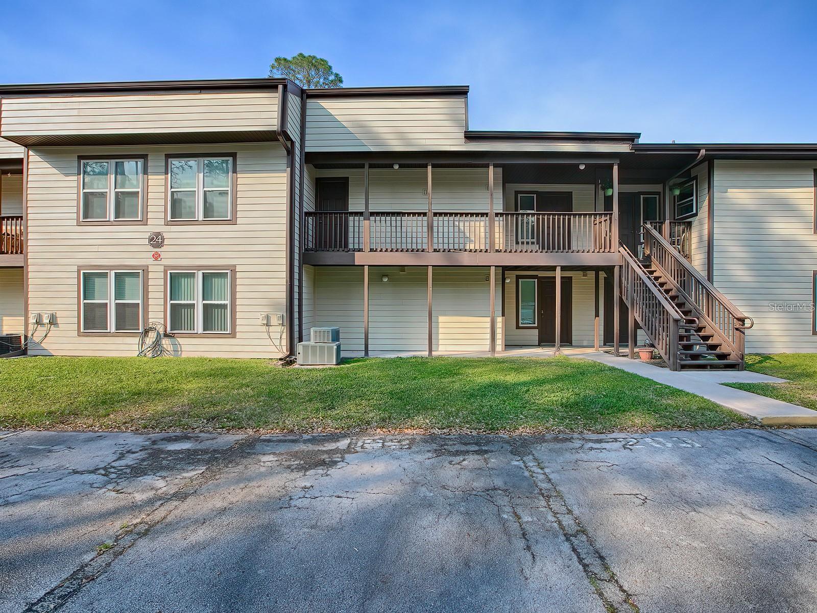 24104 SANDALWOOD DR #104, WILDWOOD, FL