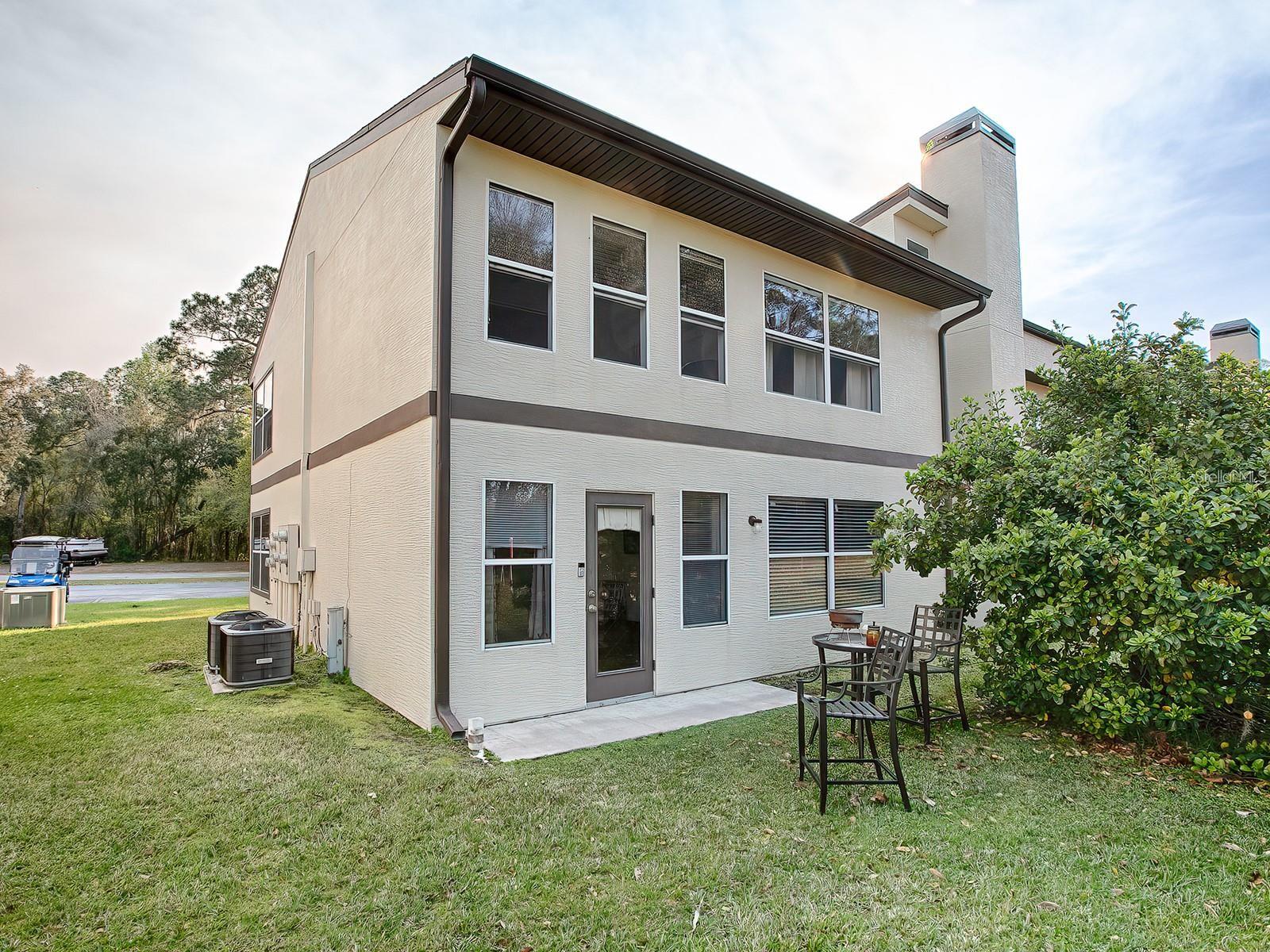 24104 SANDALWOOD DR #104, WILDWOOD, FL — photo 12