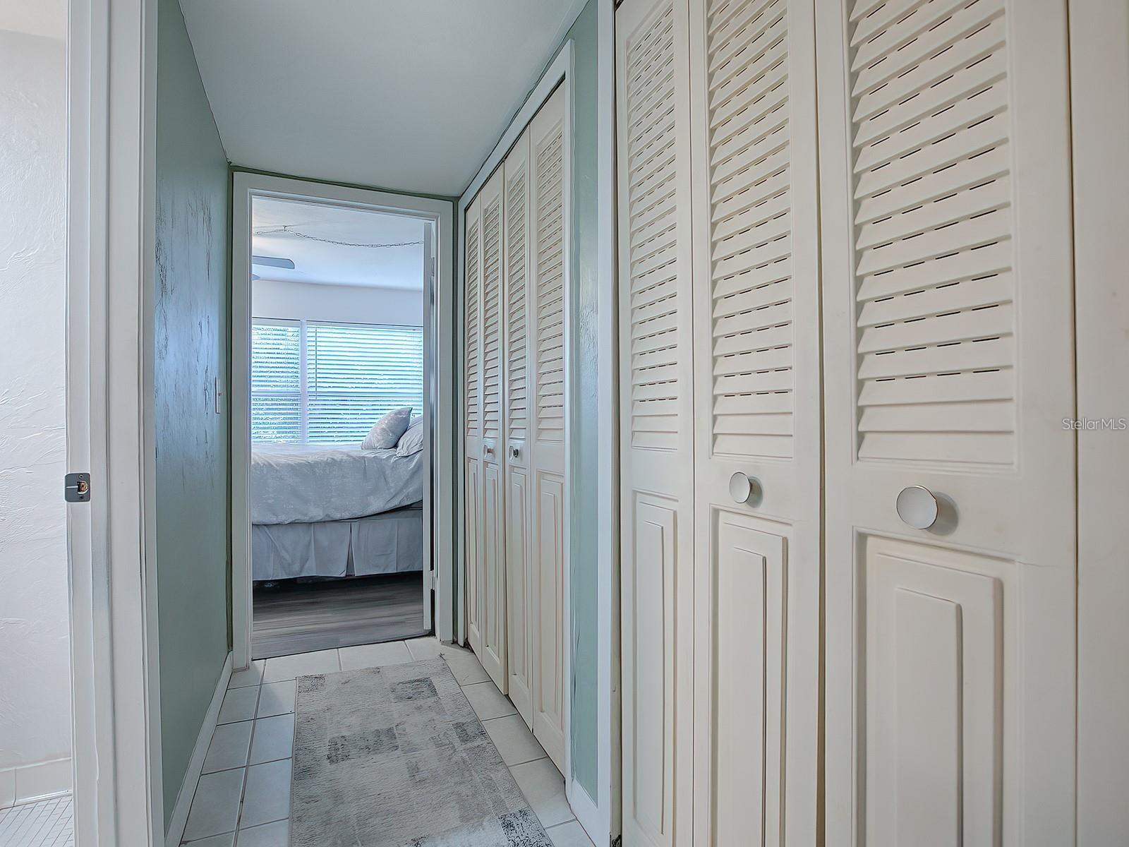 24104 SANDALWOOD DR #104, WILDWOOD, FL — photo 17