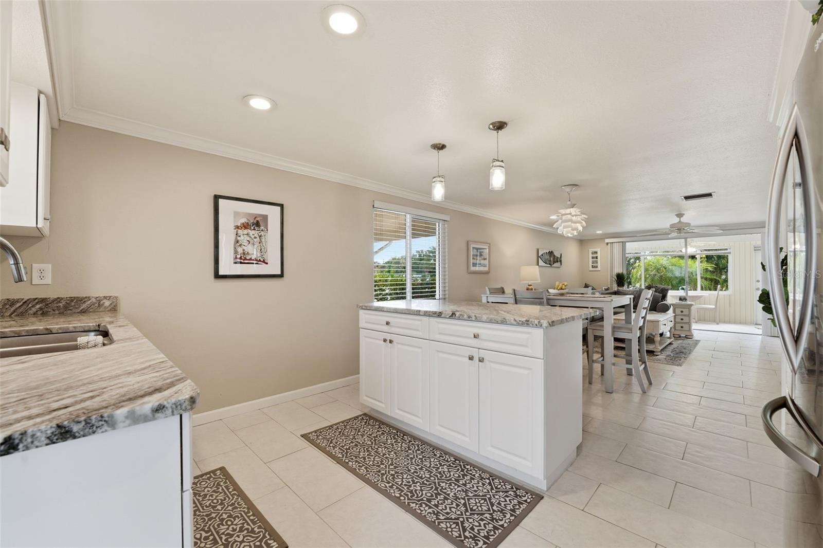 690 CIRCLEWOOD DR #W8, VENICE, FL — photo 12