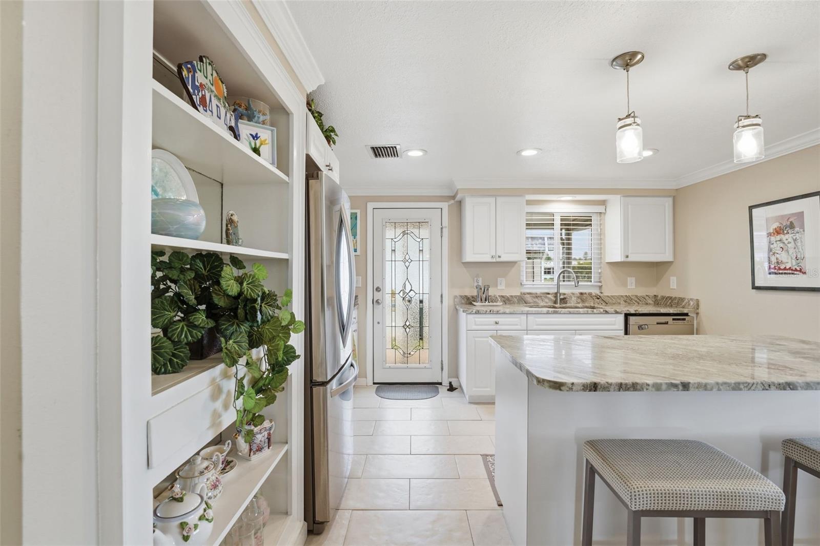 690 CIRCLEWOOD DR #W8, VENICE, FL — photo 16