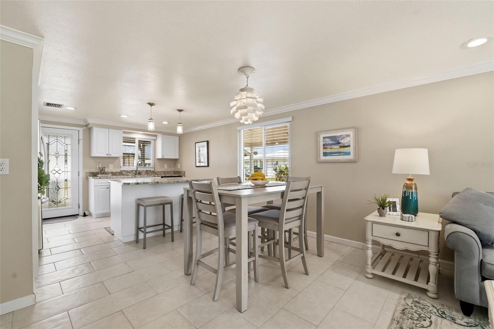 690 CIRCLEWOOD DR #W8, VENICE, FL — photo 23