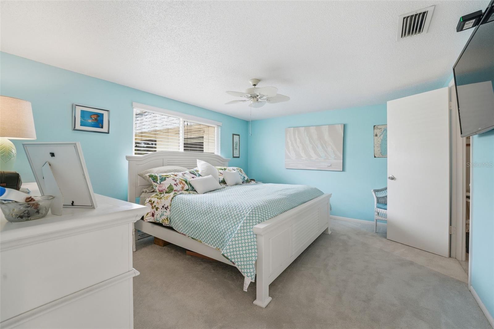 690 CIRCLEWOOD DR #W8, VENICE, FL — photo 36