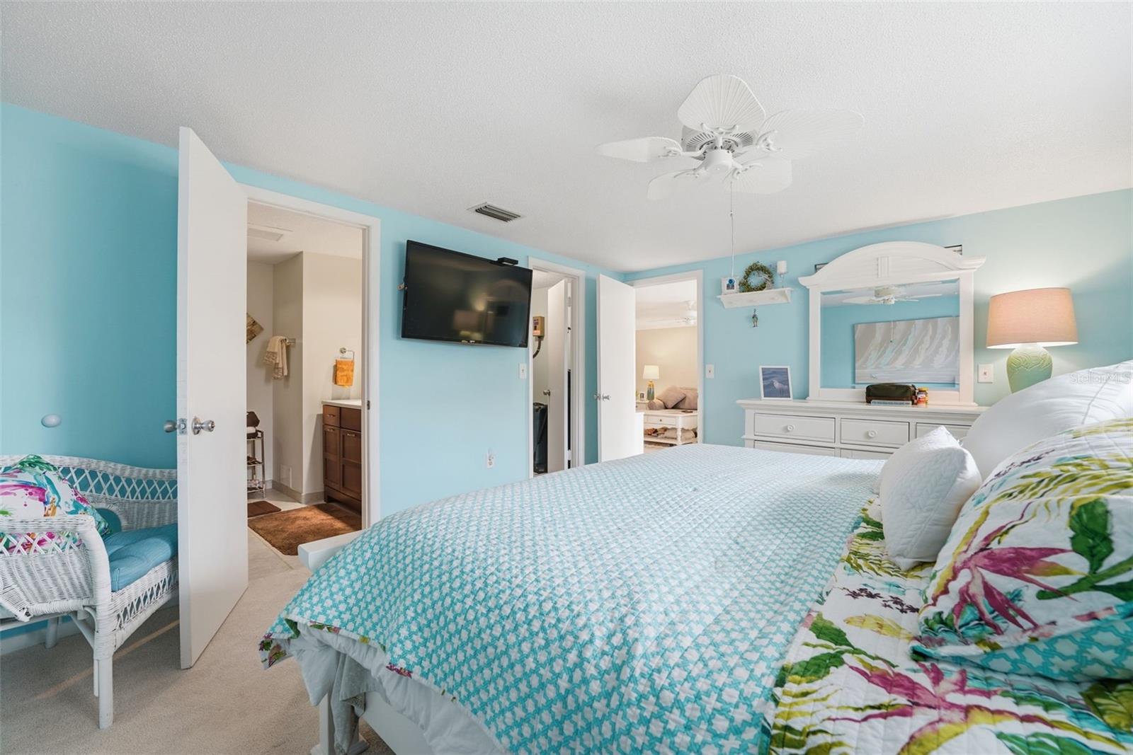 690 CIRCLEWOOD DR #W8, VENICE, FL — photo 37