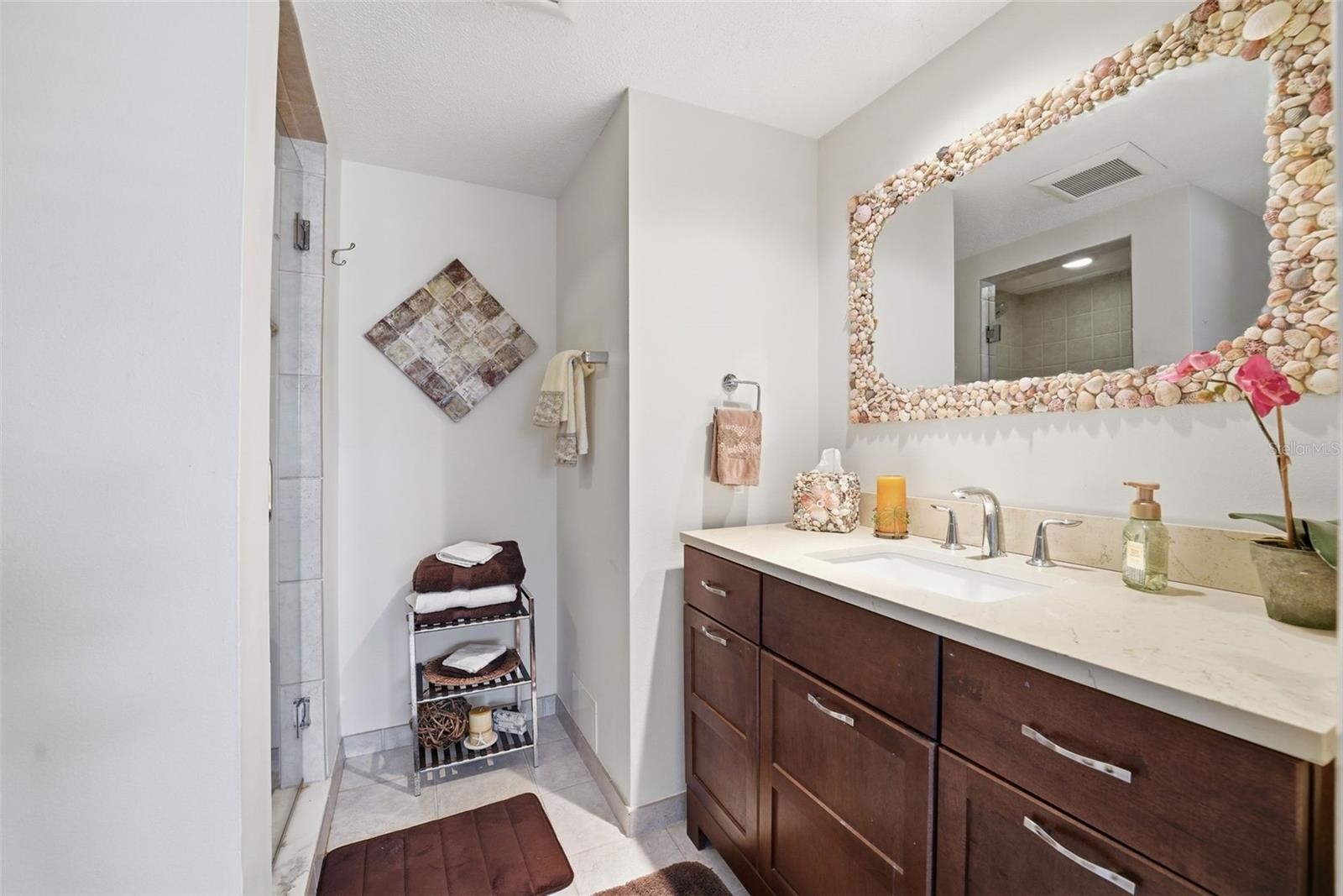 690 CIRCLEWOOD DR #W8, VENICE, FL — photo 41