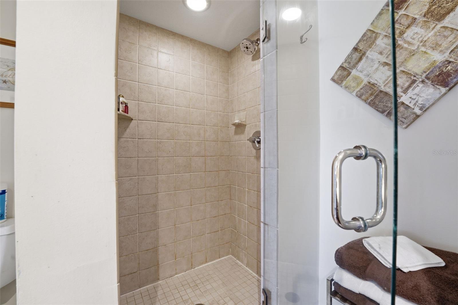 690 CIRCLEWOOD DR #W8, VENICE, FL — photo 42