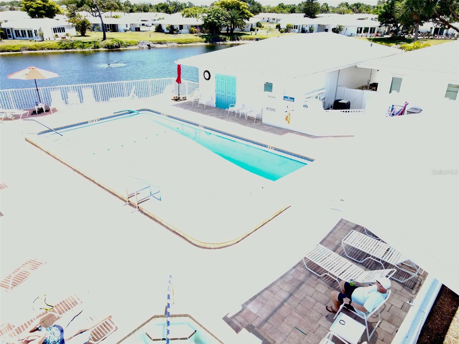 690 CIRCLEWOOD DR #W8, VENICE, FL — photo 51