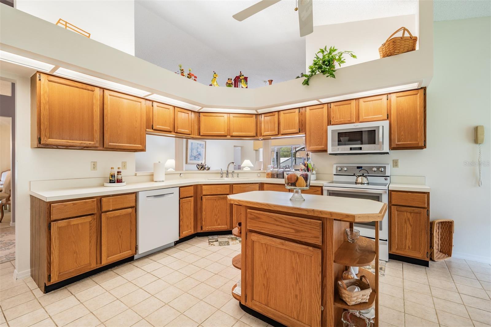9008 QUAIL CREEK DR, TAMPA, FL — photo 15
