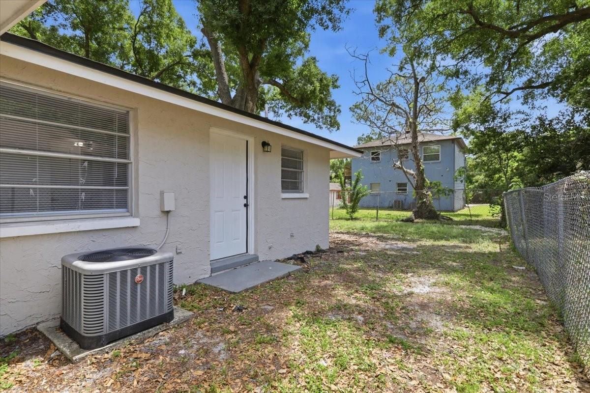 1723 E IDELL ST, TAMPA, FL — photo 14