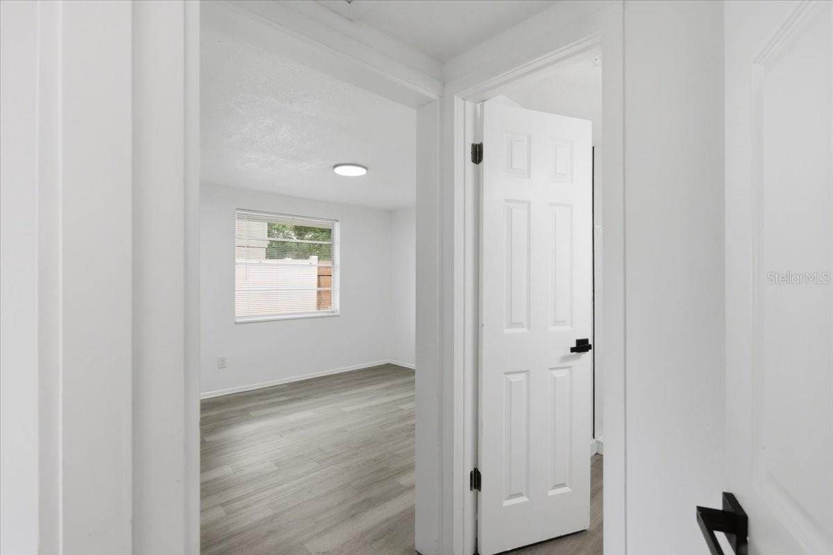 1723 E IDELL ST, TAMPA, FL — photo 29