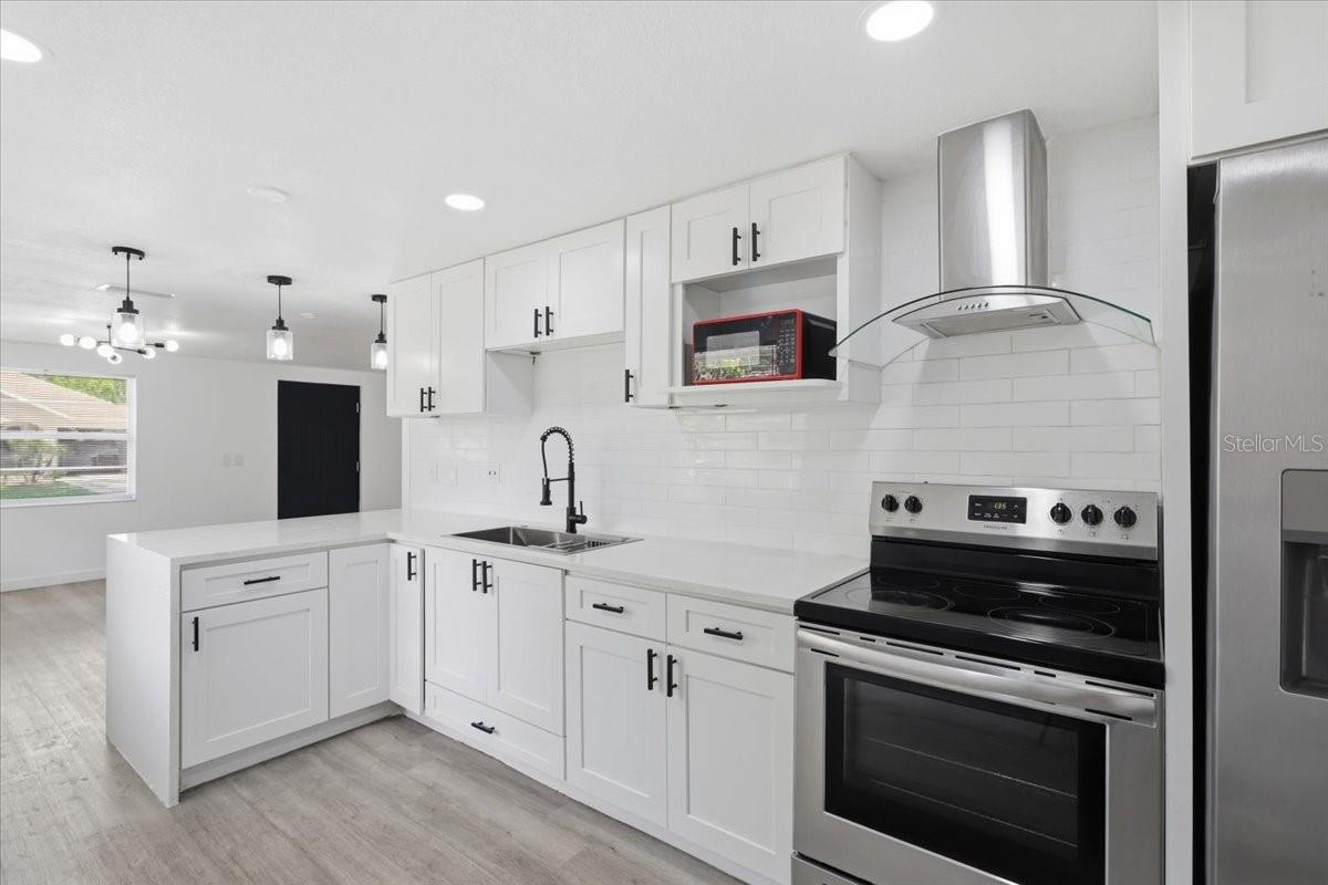 1723 E IDELL ST, TAMPA, FL — photo 38