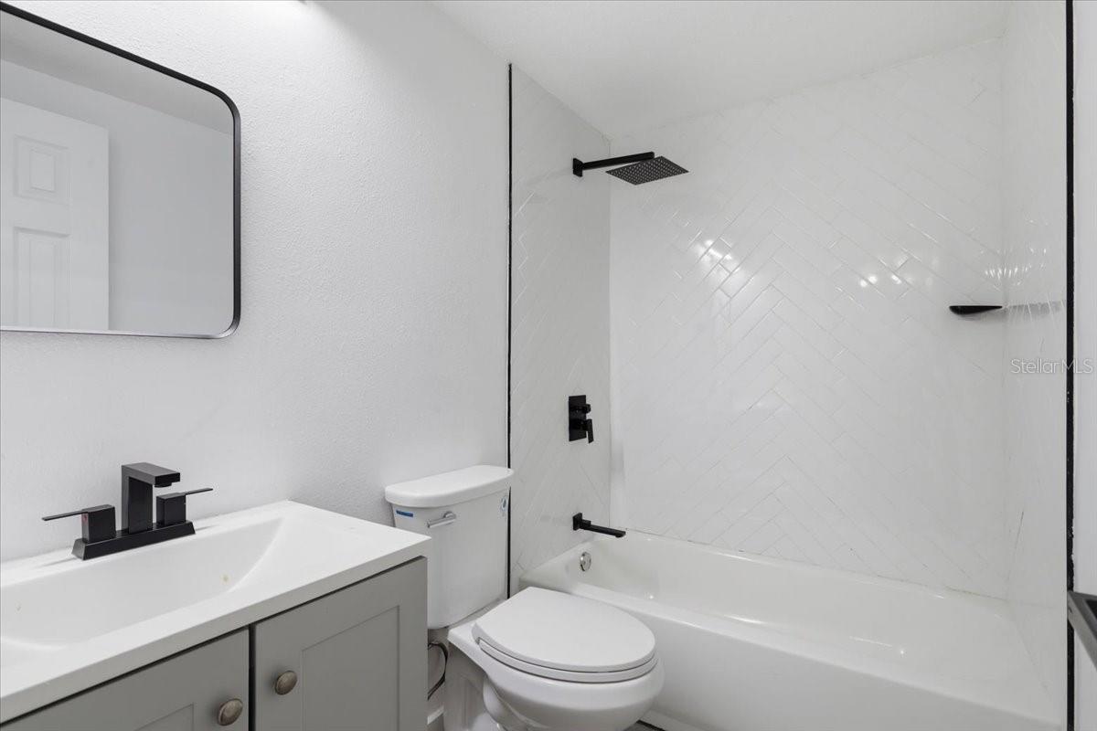 1723 E IDELL ST, TAMPA, FL — photo 54