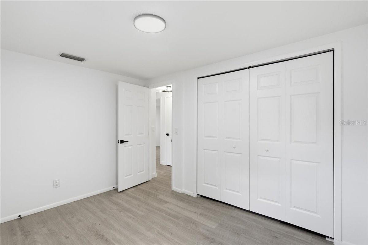 1723 E IDELL ST, TAMPA, FL — photo 64