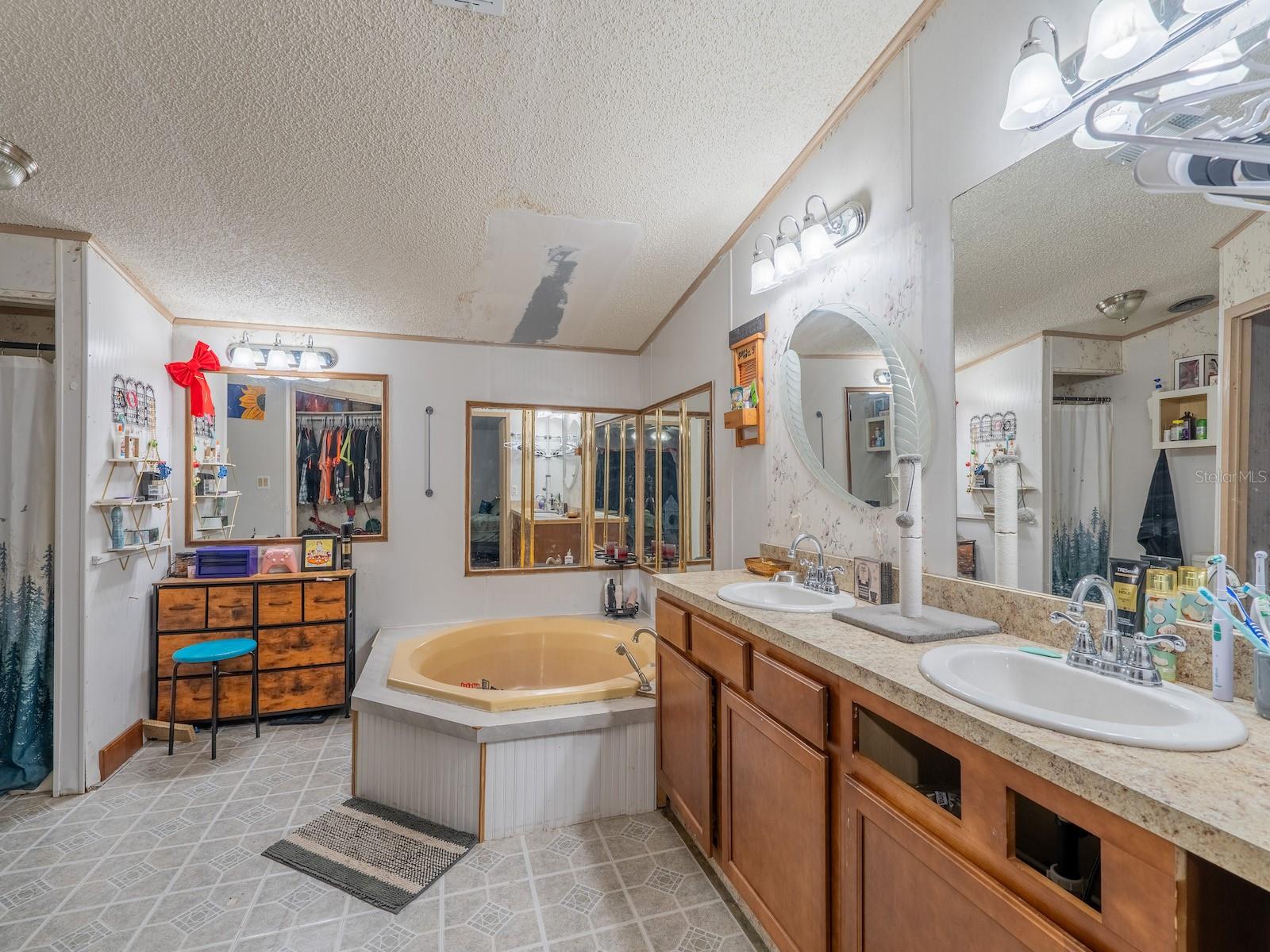 4521 NE 28TH AVE, OCALA, FL — photo 18