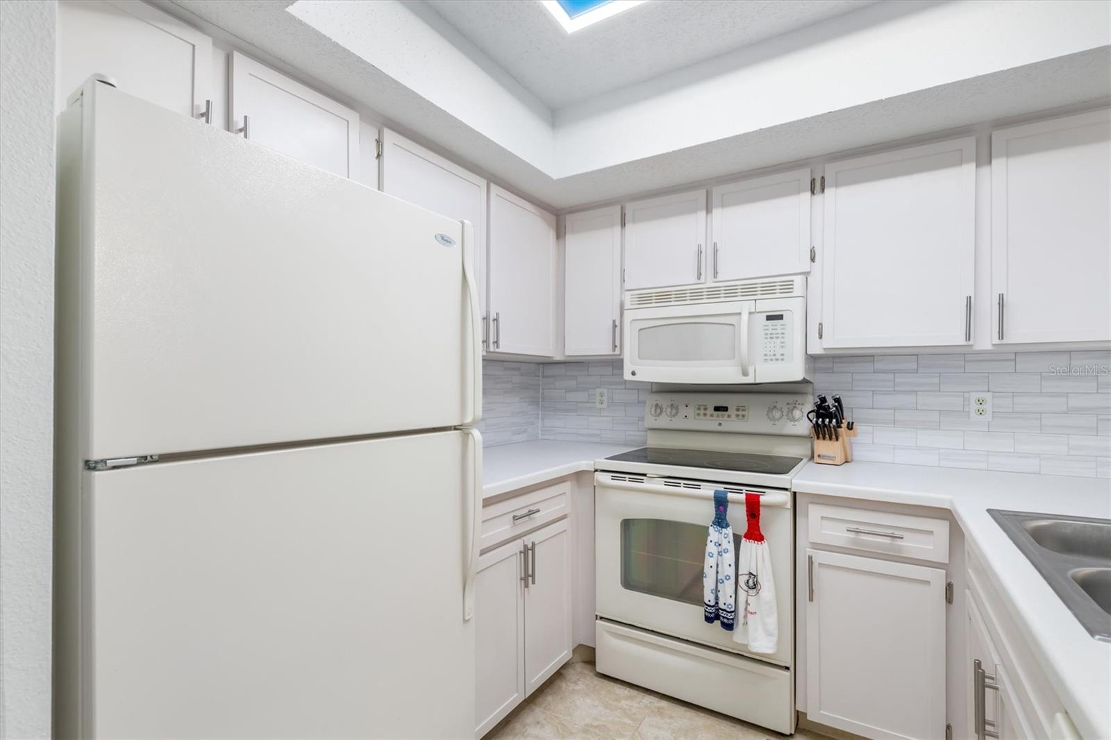 19505 QUESADA AVE #C203, PORT CHARLOTTE, FL — photo 3