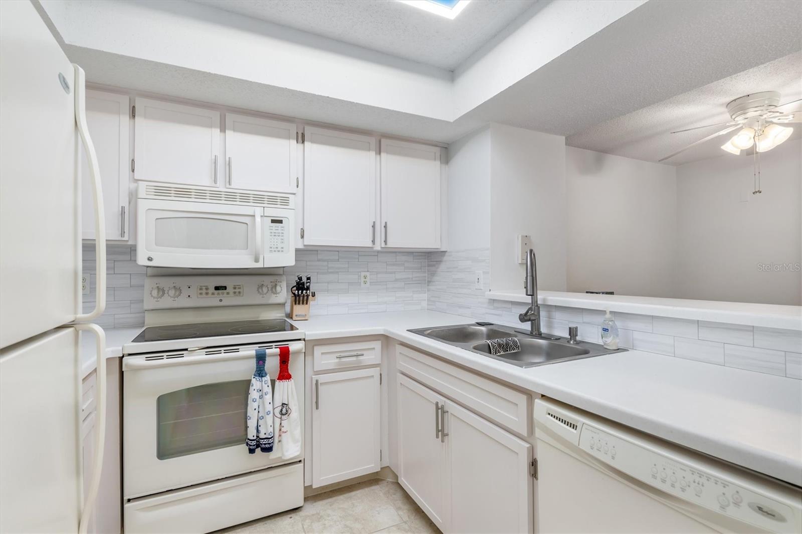 19505 QUESADA AVE #C203, PORT CHARLOTTE, FL — photo 16