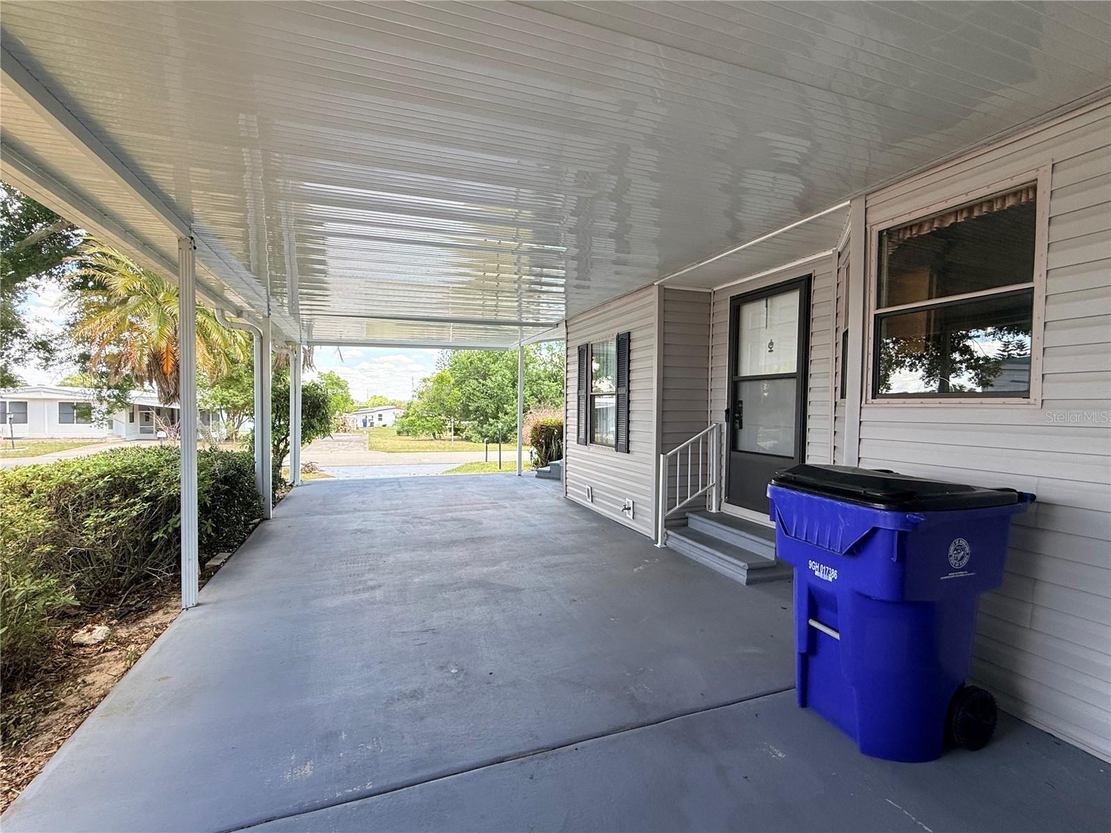116 S WINTER CIR, AVON PARK, FL — photo 28
