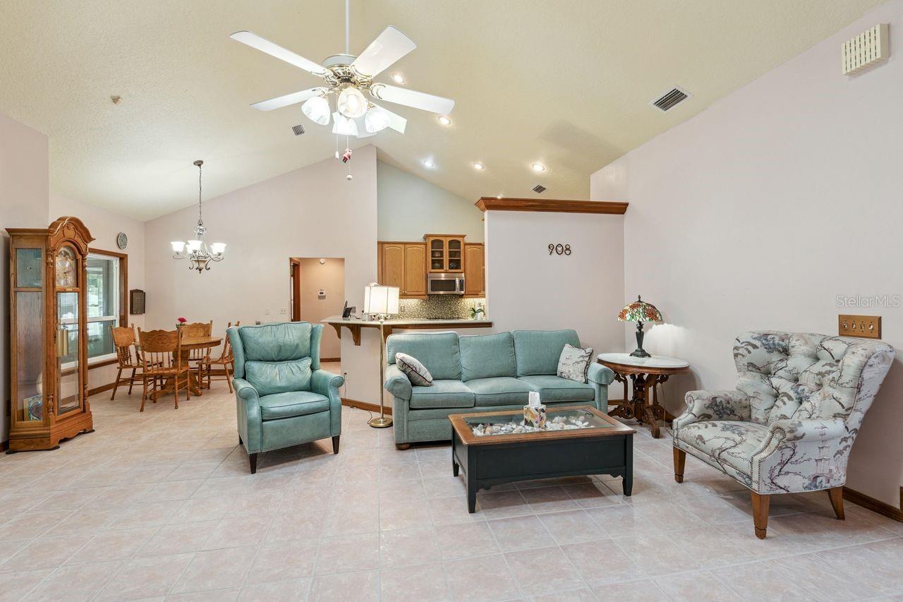 908 ALMOND TREE CIR, ORLANDO, FL — photo 10