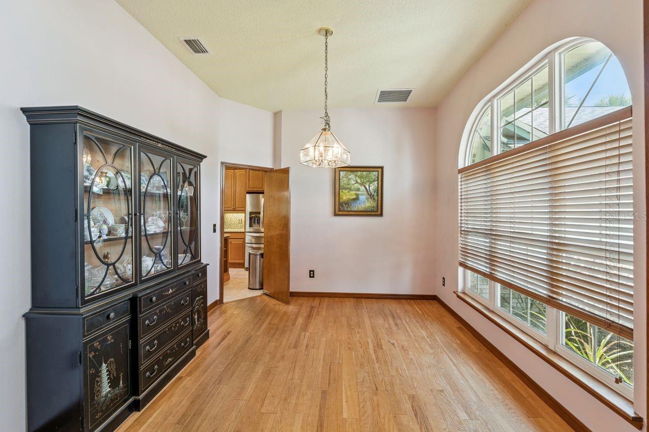 908 ALMOND TREE CIR, ORLANDO, FL — photo 33